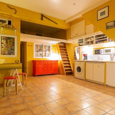 Dorm Hostel Camp Backpackers Marseille Exteriér fotografie